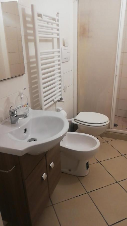 Affittacamere Fonseca Napoli Bagian luar foto